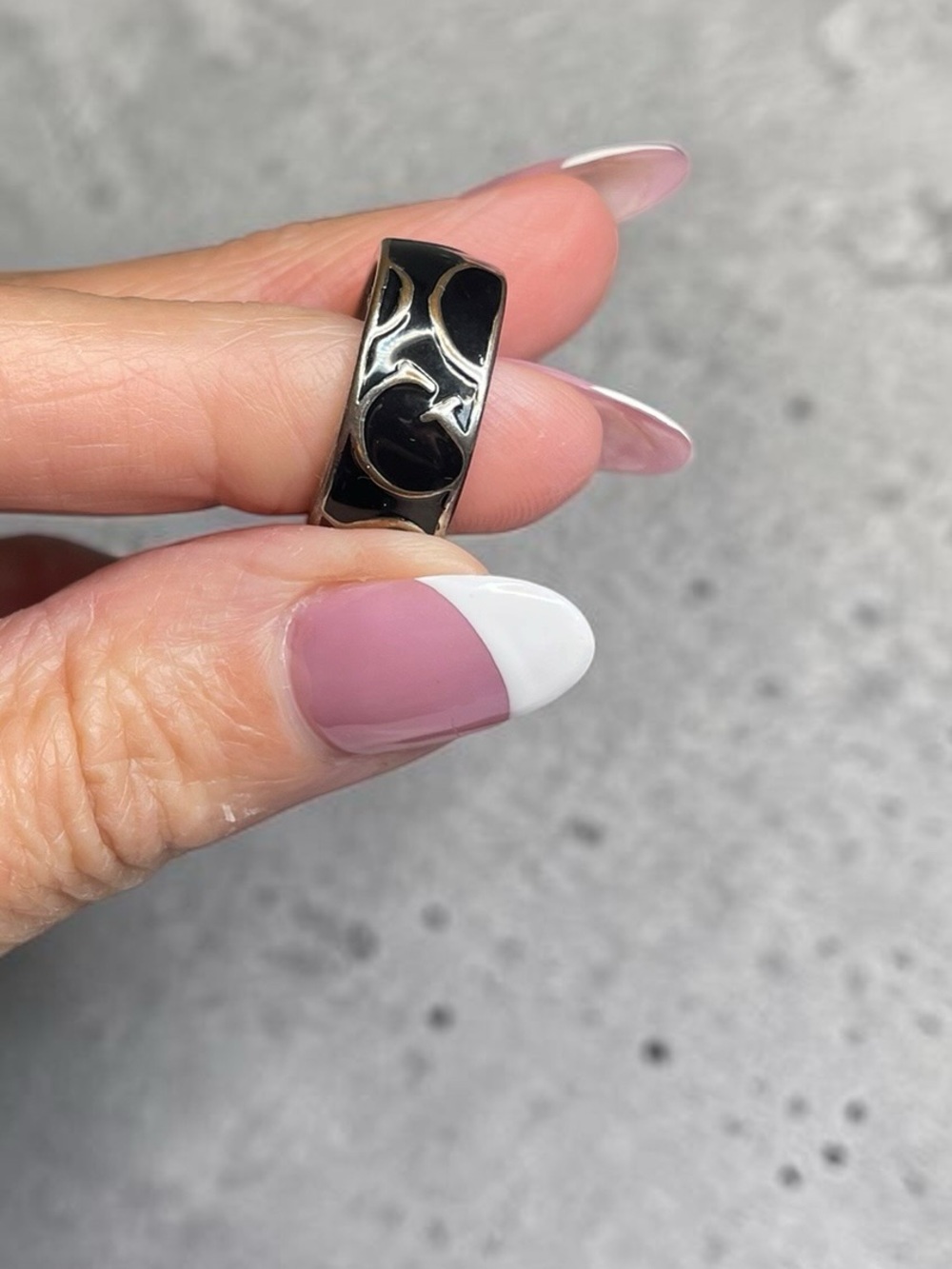 Silver Tone Black Enamel G Motif Wide Band Ring Size 6.5